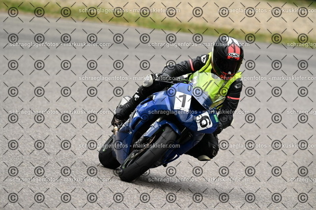 25bt02-1126 | markuskiefer.com - Realisiert mit Pictrs.com