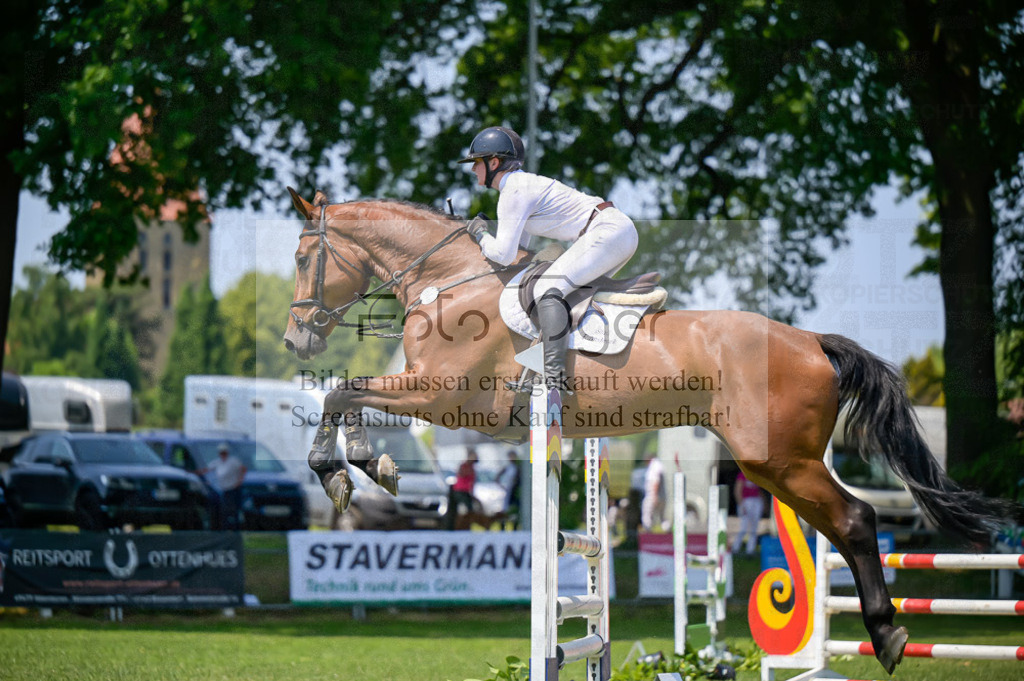 Reitturnier Voxtrup | Entdecke hochwertige Reitturnierfotos von Foto Oger. Professionell, emotional und authentisch – jetzt Lieblingsmomente im Shop bestellen.Deutschlandweite Turnierfotografie. - Realisiert mit Pictrs.com