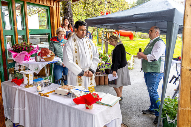 Verleihung des Ehrenzeichen des Landes an Hanebauer ÖR Johann Kraßnig sen. | Bildershop von pixelworld.at - Realisiert mit Pictrs.com