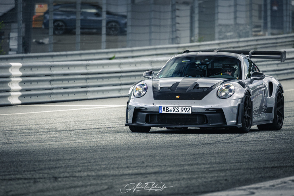 R6PZ2759 _Alexander Tschuncky | Entdecken Sie die faszinierende Welt von Alexander Tschuncky Arts: Kreative Fotografie, atemberaubende Automobilkunst und hochwertiger Bilderdruck. Lassen Sie sich inspirieren! - Realisiert mit Pictrs.com