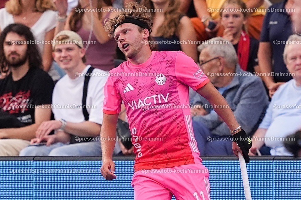 xydrx08082502040 | 08.08.2025, xydrx, Herren EuroHockey Championship 2025, Gruppenphase, Gruppe B, Deutschland - Frankreich, Sparkassenpark Mönchengladbach: Thies Prinz (Deutsche Feldhockey Nationalmannschaft #11)