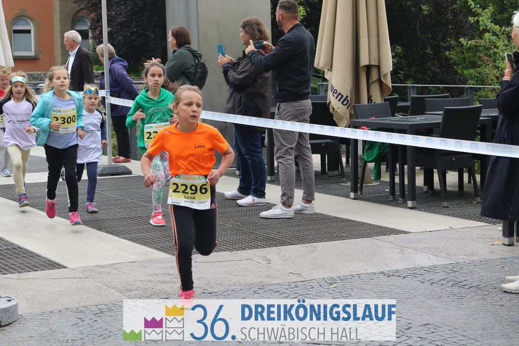 AOK Junior Cup 400m | 3Königslauf 2022 AOK Junior Cup 400m - Realisiert mit Pictrs.com