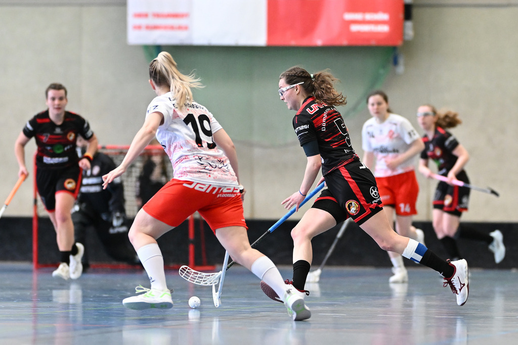 Floorball I Frauen I Saison 2023-2024 I 1. Frauen Floorball-Bundesliga I Playoffs 3. Spieltag I ETV Lady Piranhhas Hamburg - Dümptener Füchse | Der Sportfotograf. - Realisiert mit Pictrs.com