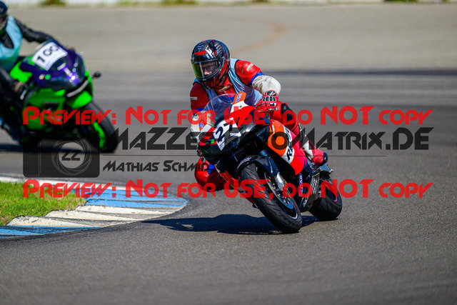 MaZZes_FotoMatrix_240520_6021986_8732 | INST