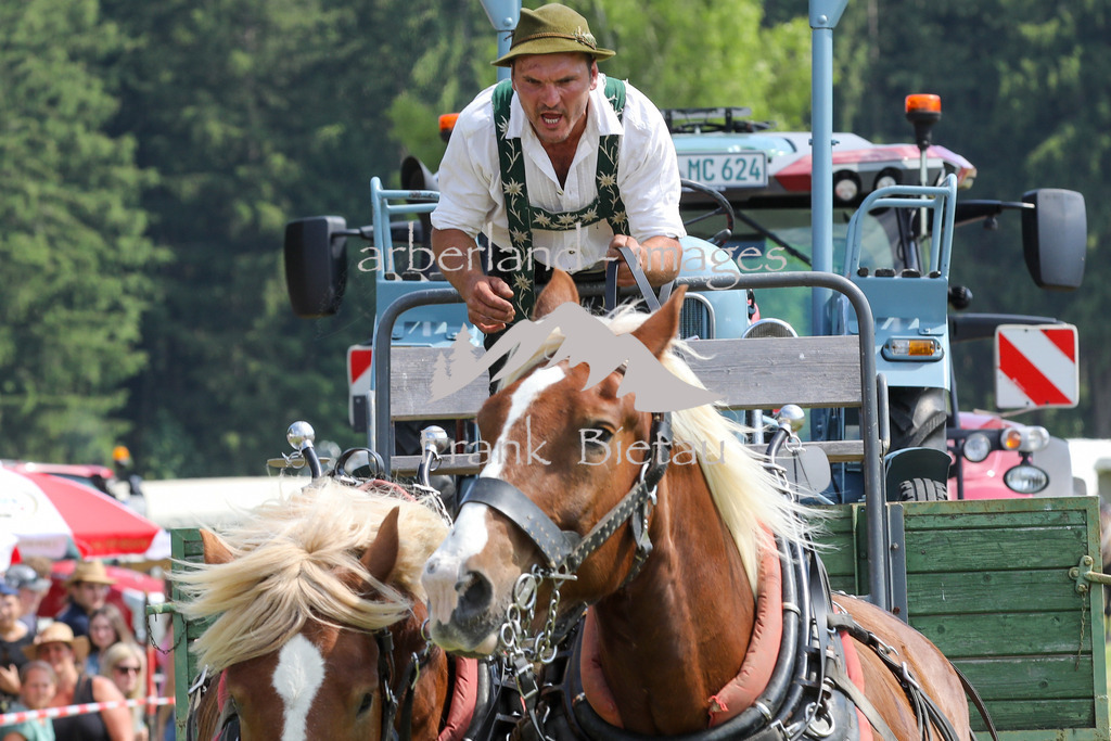 OE7A9503 | Medien- Sport- Entertainmentfotos