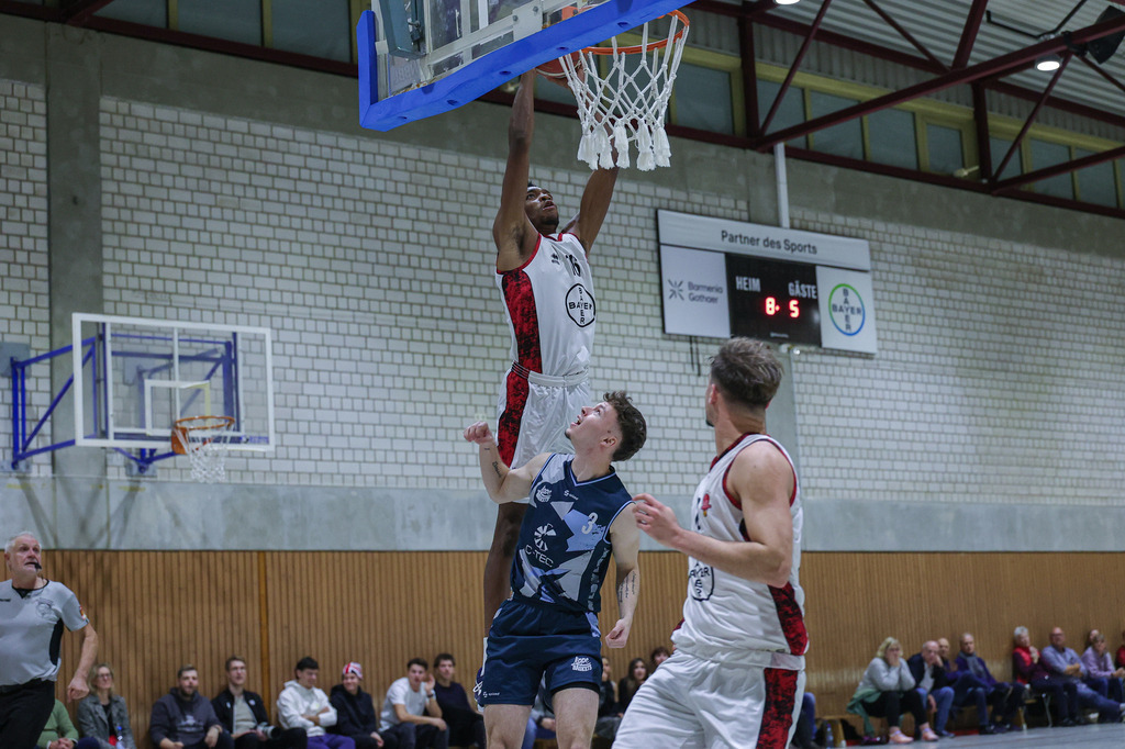 1.Regio BAYER GIANTS vs LippeBaskets Werne-52 | Fotos von Basketballspielen aus dem Raum NRW fotografiert von Gero Mueller-Laschet und Daniel Schaefer - Realisiert mit Pictrs.com