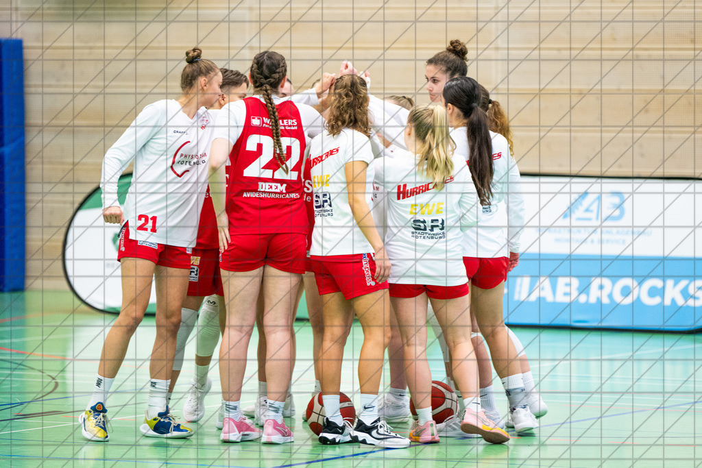 2. DBBL Nord 24/25 | 17.11.2024 | BBC OS vs. BG 89 AVIDES Hurricanes | 2. DBBL Nord 24/25 | 17.11.2024 | BBC OS vs. BG 89 AVIDES Hurricanes - - - - - CREDIT, www.bullenfotos.de, Martin König, Hörner Weg 40, D-49078 Osnabrück, +4917663732967, Nutzung und Weitergabe nur zu den vereinbarten Zwecken. Presseanfragen an Urheber. Alle Rechte beim Urheber. - - - - - - Realisiert mit Pictrs.com