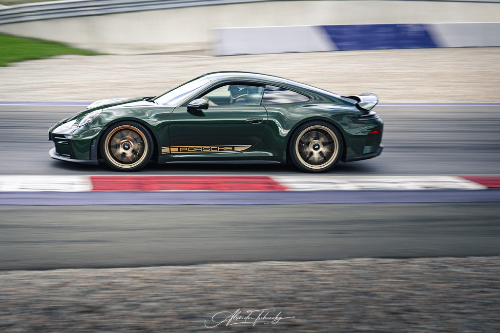 R6AT4527 _Alexander Tschuncky | Entdecken Sie die faszinierende Welt von Alexander Tschuncky Arts: Kreative Fotografie, atemberaubende Automobilkunst und hochwertiger Bilderdruck. Lassen Sie sich inspirieren! - Realisiert mit Pictrs.com
