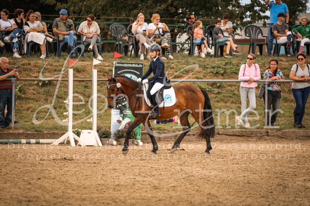 02.SoRWB00285 | Leoni Ertmer Photography - Realisiert mit Pictrs.com