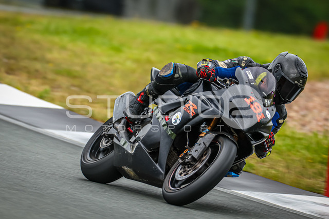 0191-260605BB-019_191 | Deine Full-Service-Agentur für ✔️Videoproduktionen und ✔️Motorsportfotografie Jetzt Angebot anfragen!