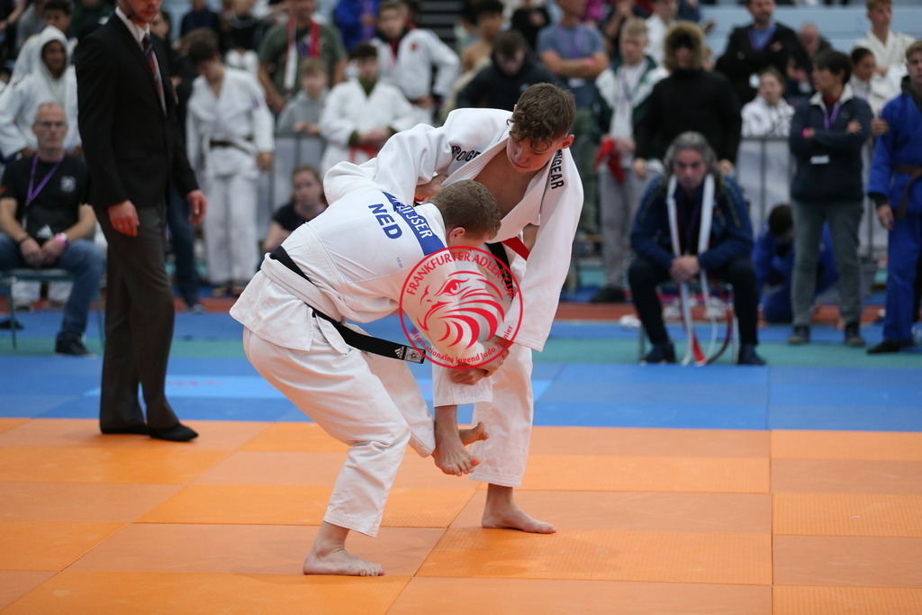 AT3Y0623 | Fotos vom Adler Cup - Pictures from Adler Cup

Hier findet Ihr alle Eindrücke und großen Momente der Adler Cup Wochenenden. Here you will find all impressions and great moments of the Adler Cup weekends. - Realisiert mit Pictrs.com