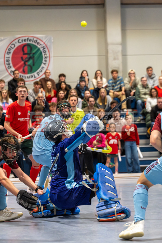 SFE_20260131_0164 | Mönchengladbach, Deutschland, 31.01.26: Hallenhockey 1. Bundesliga Herren Playoff zwischen Crefelder HTC - UHC Hamburg im GHTC Halle am 31.01.2026 in Mönchengladbach, Deutschland. (Foto von Stephan Fehrmann)Mönchengladbach, Germany, 31.01.26: Hallenhockey 1. Bundesliga Herren Playoff between Crefelder HTC - UHC Hamburg in GHTC Halle at 31.01.2026 in Mönchengladbach, Deutschland. (Foto from Stephan Fehrmann)