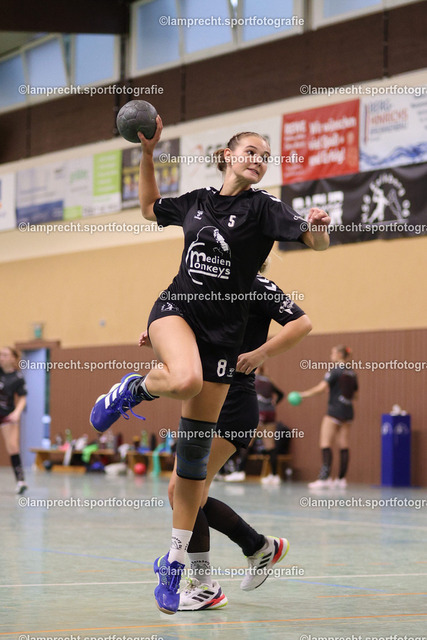 Handball I Juniorinnen I Saison 2026-2027 I Oberliga Schleswig-Holstein I 3. Spieltag I HSG Kalkberg 06 - TSV Bargteheide 045 | Hanna Jolie Cords (8, HSG Kalkberg 06) - Realisiert mit Pictrs.com