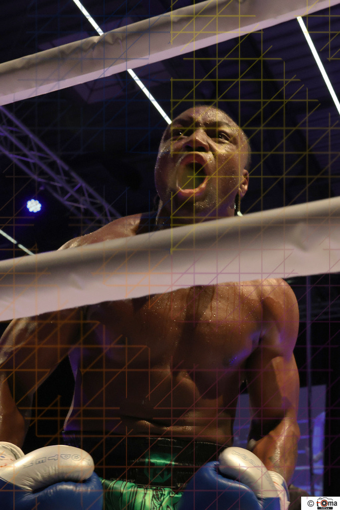 Finale Akingbade vs Kombou 25.04.2026 tomafocus Tb00154 | professionelle Sport- und Eventfotografie von Tomafocus – dynamische Bilder, emotionale Momente und hochwertige Aufnahmen für jeden Anlass. - Realisiert mit Pictrs.com
