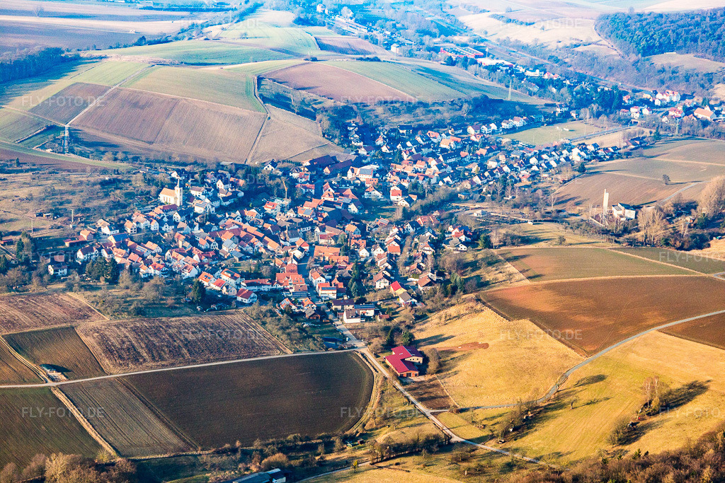 Luftbild: Dorf - Ansicht im Ortsteil Wiebelsbach in Groß-Umstadt im Bundesland Hessen in Deutschland. Foto: IMG_096791.jpg vom 15.02.2017 durch Werner Riehm/FLY-FOTO.de