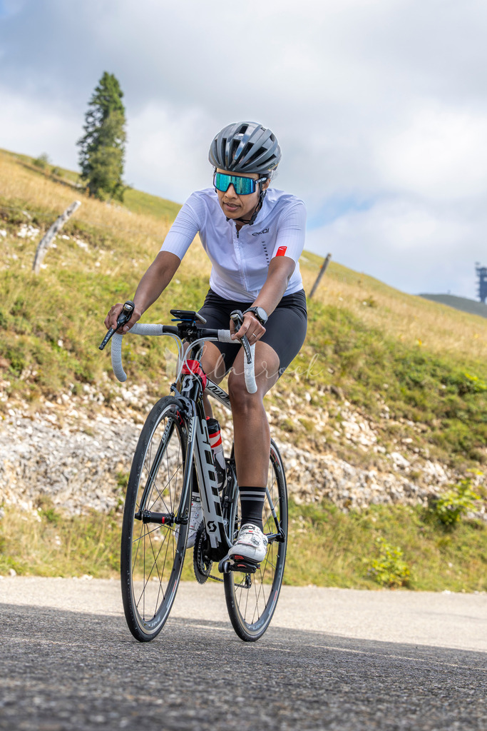 _01A5266 | Sportbilder, Sportfotograf, Hochzeits- und Eventfotografin, Flugshows, Portraits und Tiershooting, Aviation, Downhill, Nationalleague, Swissleague, International