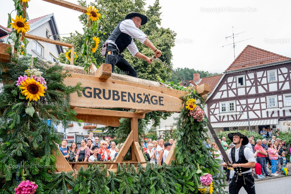 DSC_9123 | Das Burgfest Lindenfels ist ein farbenfrohes Trachtenfest mit Festumzug, Musik und gelebter Heimatkultur – ein Höhepunkt im Veranstaltungskalender des Odenwalds. 