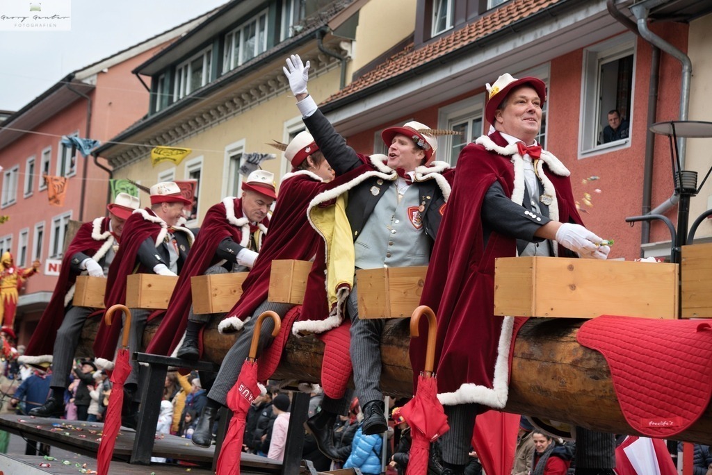Fasnacht _24-096-RA | Fotoblog Schwarzwald, Foto Blog Wiesental, Pfaffenberg, Winterzauber, Zeller Bergland, Zell im Wiesental, Fotoblog Wiesental, Landschaftsfotos, Bilder Wiesental, Natur, Naturbilder, Fastnacht, Zeller Fastnacht, Zeller Fasnacht, Zeller Bergland, Belchen, - Realisiert mit Pictrs.com