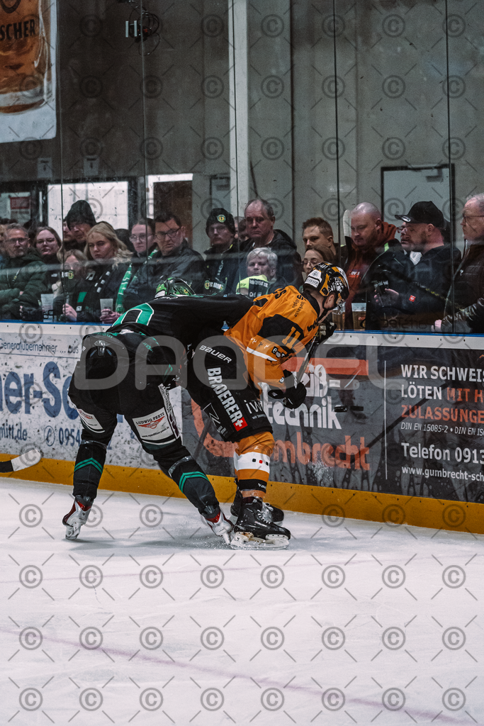 Alligators_vs_Fuessen_06_03_2026_PP-11 | Höchstadt Alligators Fotogalerie: Eishockey-Action aus Franken. Professionelle Spielfotos, Portraits & Stadionbilder zum Download. Jetzt entdecken! - Realized with Pictrs.com