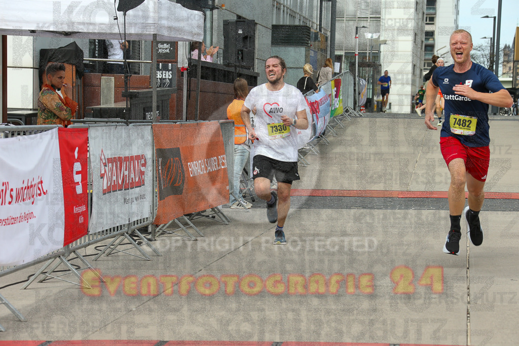 250920_1323_EX1_4262 | Sportfotografie im Rhein-Sieg Kreis, Köln, Bonn, NRW, Rheinland Pfalz, Hessen, etc. Unser Tätigkeitsfeld umfasst den Laufsport vom Volkslauf über den Marathon, Duathlon, Triathon bis zum Ultralauf wie Kölnpfad Ultra oder Schindertrail.