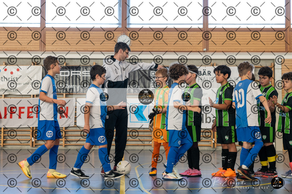 20251129_FCR-Hallenturnier-E_RAW-2_022-53 | Sport und Naturfotografie von Roberto Esposito zeigt echte Momente Bewegung und die Schönheit der Natur. Ausdrucksstarke Bilder schaffen Emotionen.