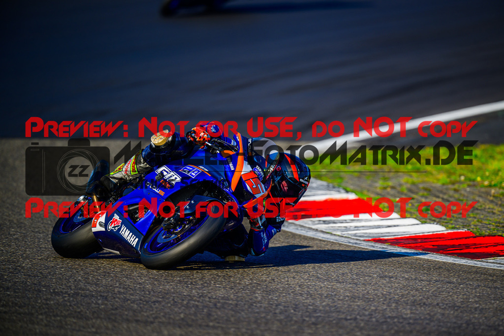 MaZZes_FotoMatrix_240831_6007705_2198 | R7