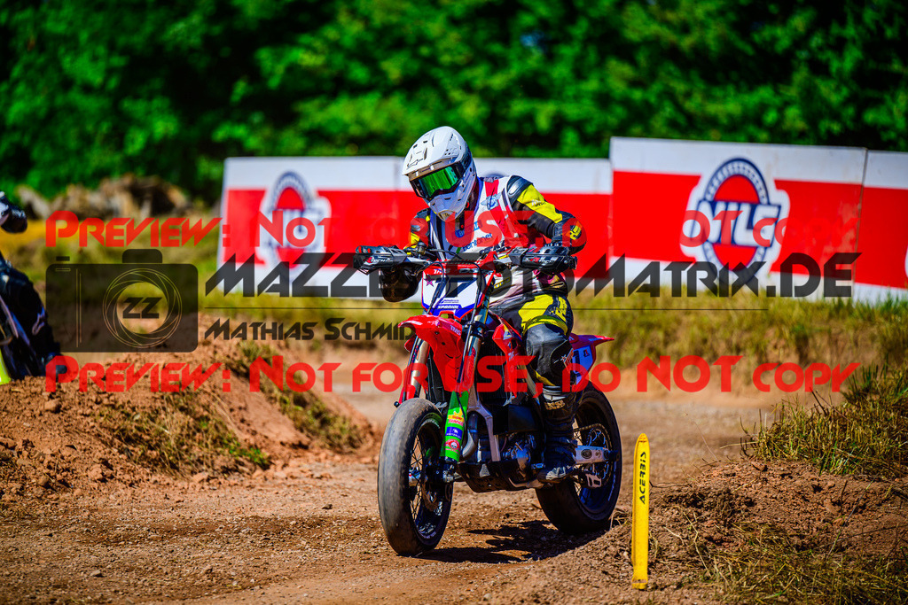 MaZZes_FotoMatrix_240816_6021986_0860 | UE40