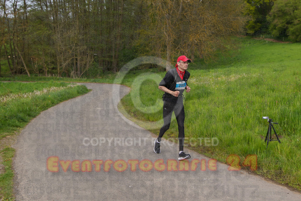 220501_0955_EV8_9600 | Sportfotografie im Rhein-Sieg Kreis, Köln, Bonn, NRW, Rheinland Pfalz, Hessen, etc. Unser Tätigkeitsfeld umfasst den Laufsport vom Volkslauf über den Marathon, Duathlon, Triathon bis zum Ultralauf wie Kölnpfad Ultra oder Schindertrail.