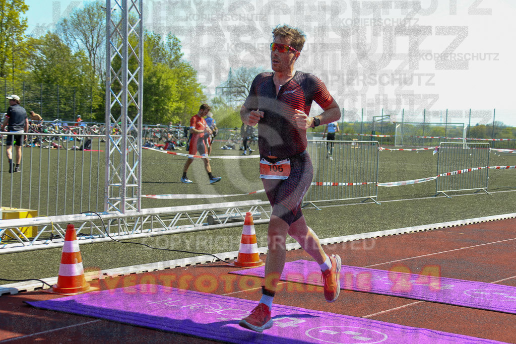 220424_1139_EX1_4834 | Sportfotografie im Rhein-Sieg Kreis, Köln, Bonn, NRW, Rheinland Pfalz, Hessen, etc. Unser Tätigkeitsfeld umfasst den Laufsport vom Volkslauf über den Marathon, Duathlon, Triathon bis zum Ultralauf wie Kölnpfad Ultra oder Schindertrail.