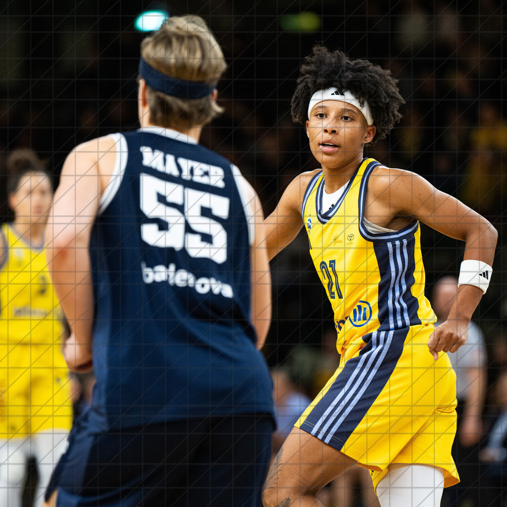 1. DBBL 24/25 | 02.11.2024 | Alba Berlin vs. USC Freiburg | 1. DBBL 24/25 | 02.11.2024 | Alba Berlin vs. USC Freiburg - - - - - CREDIT, www.bullenfotos.de, Martin König, Hörner Weg 40, D-49078 Osnabrück, +4917663732967, Nutzung und Weitergabe nur zu den vereinbarten Zwecken. Presseanfragen an Urheber. Alle Rechte beim Urheber. - - - - - - Realisiert mit Pictrs.com