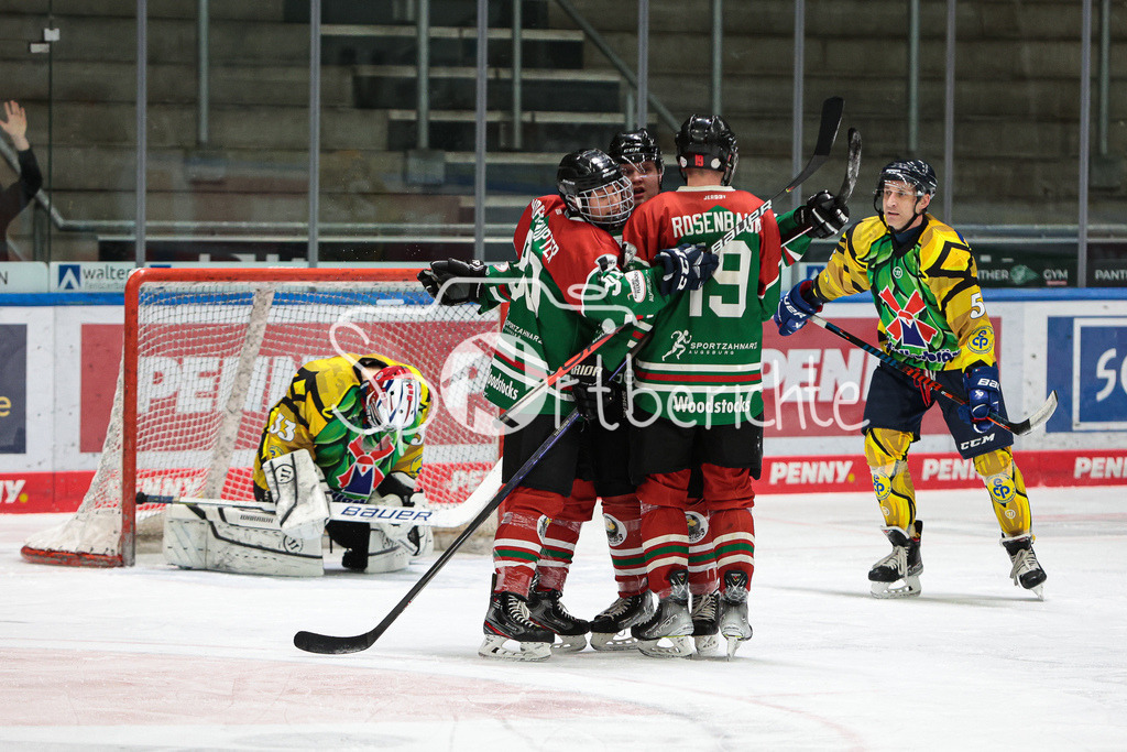 EG Woodstocks Augsburg - EC Pfaffenhofen 1b | Professionelle Sportfotos aus den Bereichen Fußball, Eishockey, Handball und vieles mehr. Ob Sieg oder Niederlage