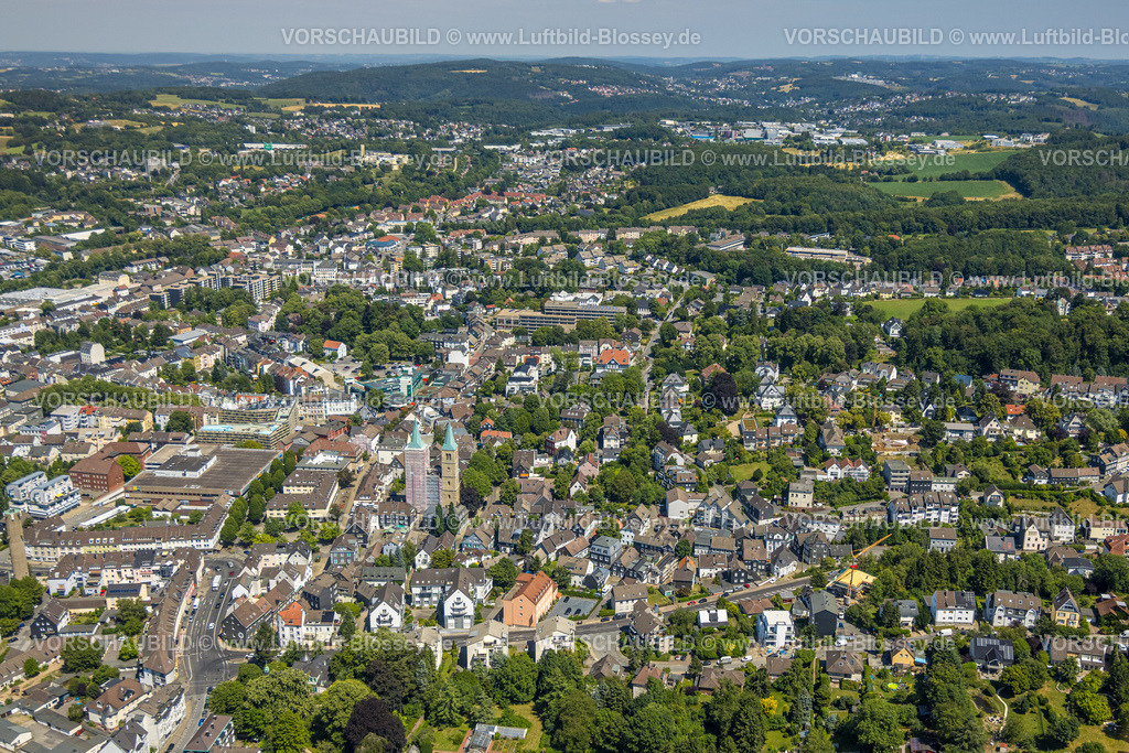 Schwelm230708851 | Luftbild, Ortsansicht und evang. Christuskirche, Baustelle mit Renovierung und verhülltem Kirchturm, Schwelm, Ruhrgebiet, Nordrhein-Westfalen, Deutschland