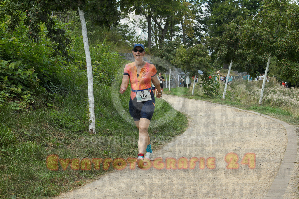 250824_1300_EX1_1140 | Sportfotografie im Rhein-Sieg Kreis, Köln, Bonn, NRW, Rheinland Pfalz, Hessen, etc. Unser Tätigkeitsfeld umfasst den Laufsport vom Volkslauf über den Marathon, Duathlon, Triathon bis zum Ultralauf wie Kölnpfad Ultra oder Schindertrail.