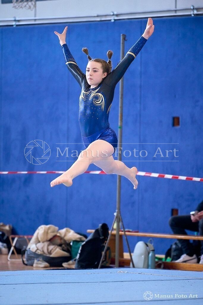 2024-04-19-1-3-C-DSC02063 | Professionelle Sportfotografie in Hamburg, Schleswig-Holstein und Niedersachsen – spezialisiert auf Rhönrad, Geräteturnen, Leistungsturnen und rhythmische Sportgymnastik. Bundesweite Begleitung von Rhönrad-Events. Jetzt Sport-Fotos - Realisiert mit Pictrs.com