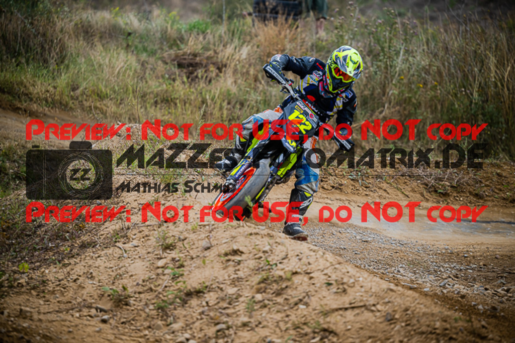 MaZZes_FotoMatrix_220813_5167 | UE40