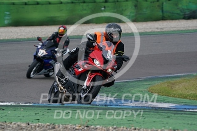 2023_05_01_PBK_30723 | Sportfotografie; SlowMotion; Video; Rennstrecke; Hafeneger; Speer; Racing; RSE; BMW; CBO; Trackday; Motorsportarena; Hockenheimring; Brno; Most; Barcelona; Valencia