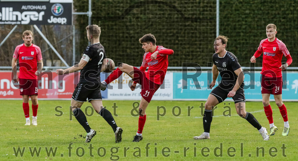 2024-02-24_020_FC_Schwaig_gegen_TSV_1880_Wasserburg | Oberding, Deutschland, 24.02.2024:
Fußball, 2. Runde Qualifikation TOTO-Pokal 2023 / 2024, 1. Spieltag, FC Schwaig gegen TSV 1880 Wasserburg, Endergebnis: 2:3

Tobias Jell (FC Schwaig, #2), Leon Simeth (TSV 1880 Wasserburg, #11), Markus Straßer (FC Schwaig, #11), Matthias Rauscher (TSV 1880 Wasserburg, #24)

Foto: Christian Riedel / fotografie-riedel.net