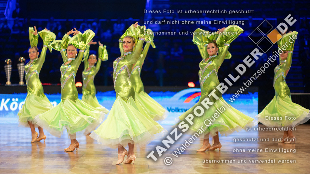 20251206-00730 | Hier finden Sie Tanz Bilder vom Latein und Standard Formationen tanzen. Sportbilder vom Tanzsport. Schöne Fotos und von Weltmeisterschaft, Europameisterschaft, Bundesliga, Regionalliga, Oberliga und Landesliga sowie von GOC Stuttgart, DanceComp, WM Bremen
