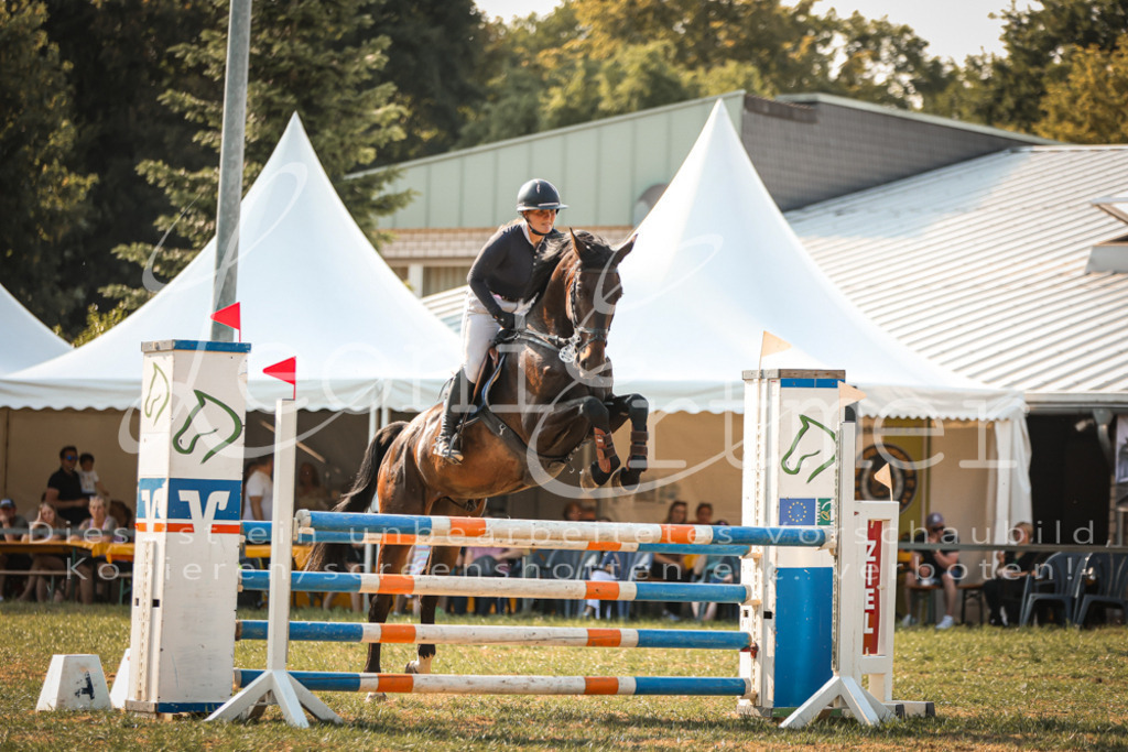 14.FrPfL00104 | Leoni Ertmer Photography - Realisiert mit Pictrs.com