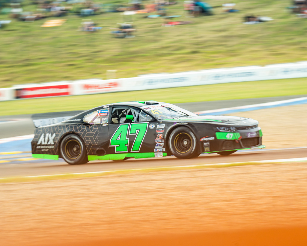 _DSC4884-Enhanced-NR | Exklusive Motorsport-Fotografie aus Leipzig von TXO Media – für Rennfahrer, Teams & Sponsoren. Sausemuth liefert starke Bilder, die Emotion zeigen. Jetzt buchen & glänzen! - Realisiert mit Pictrs.com