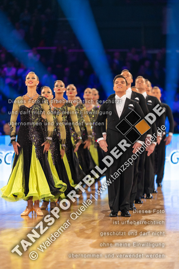 20231111-10559 | Hier finden Sie Tanz Bilder vom Latein und Standard Formationen tanzen. Sportbilder vom Tanzsport. Schöne Fotos und von Weltmeisterschaft, Europameisterschaft, Bundesliga, Regionalliga, Oberliga und Landesliga sowie von GOC Stuttgart, DanceComp, WM Bremen