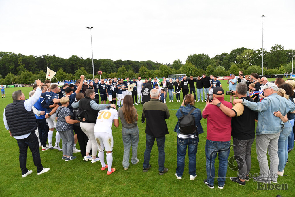 1. FC Nordenham-SV GOTANO | Kreispokal Finale Jade-Weser-Hunte 1. Mannschaften; 1.FC Nordenham (weiß)-SV GOTANO (blau) am 15.06.2025 in Rastede (Sportanlage Köttersweg), Photo: Philip Eiben 2025 - Realisiert mit Pictrs.com
