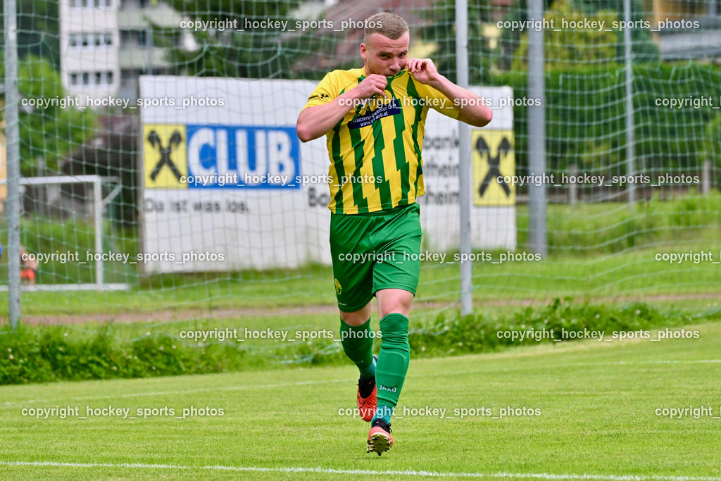 WSG Radenthein vs. St. Michael ob Bleiburg | #98 Gaber Petric WSG Radenthein, Jubel, WSG Radenthein vs. St. Michael ob Bleiburg, WSG Radenthein vs. St. Michael ob Bleiburg  am 15.06.2024 in Radenthein (Sportplatz Radenthein), Austria, (Photo by Bernd Stefan)