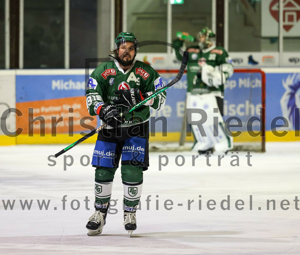 2023-11-03_133_TSV_Erding_gegen_ESC_Dorfen | Erding, Deutschland, 03.11.2023:
Eishockey, Bayernliga Vorrunde 2023 / 2024, 6. Spieltag, TSV Erding gegen ESC Dorfen, Endergebnis: 11:3

Rudolf Lorenz (Erding Gladiators, #91)

Foto: Christian Riedel / fotografie-riedel.net