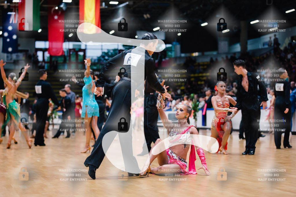 Hessen Tanzt WDSF Open Youth Latin 7th (68) Ivan Smekalkin _ Yeva Liermontova (Schwarz-Weiß-Club Pforzheim)-2025-05-17-1793 | Webshop for digital downloads and prints of dance sport, event & show photographer Julian Link - Realisiert mit Pictrs.com