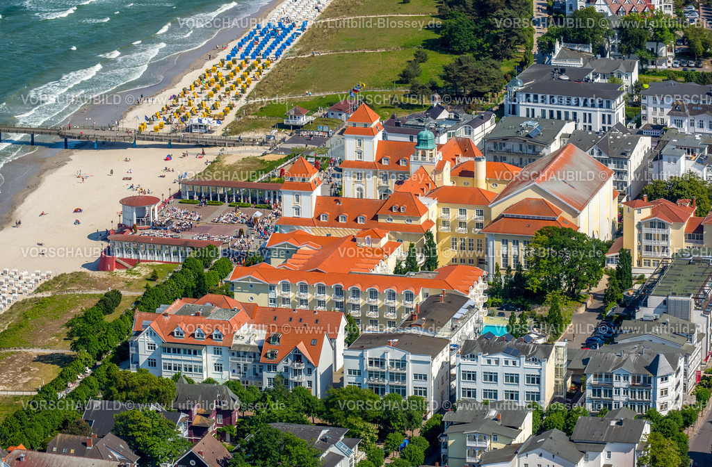 Ostsee16062281Ruegen_Ostseebad Binz | Kurhaus, Ostseebad Binz, Küstenlinie, Strandkörbe,  Binz, Ostseeküste,Mecklenburg-Vorpommern, Vorpommern, Mecklenburg-Vorpommern, Deutschland