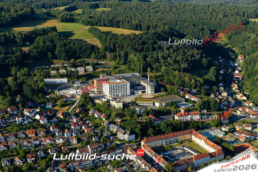 Die Luftbildaufnahme klinikum - Kulmbach wurde 2020 mittels Flugzeug (keine Drohne) erstellt. Perfekte Schärfe und Druck- Ergebnisse- Garantiert!