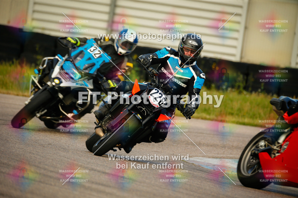 _MOT5209 | Hier findet Ihr Bilder von Touristenfahrten auf der Nürburgring Nordschleife oder von anderen Veranstaltungen die ich besucht habe. Viel Spass beim Durch Schauen 