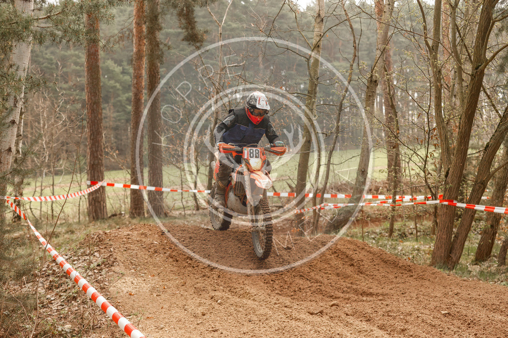 2TaktLauf1-669 | koppe-media - Realisiert mit Pictrs.com