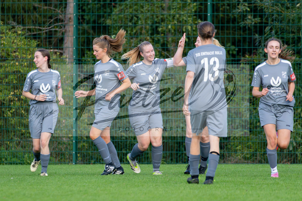 20260906_RULSVK_0725 | Fußball, Frauen:   beim Spiel der Kreisliga zwischen SG Rulle/Haste vs. SV Kettenkamp am 06.09.2026 im Stavermann-Sportpark in Rulle/Wallenhorst, Deutschland.(Foto von Nico Paetzel) - Realisiert mit Pictrs.com